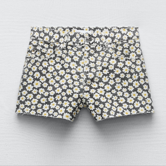 Daisy Print Straight Shorts Zara - Picture 4 of 8